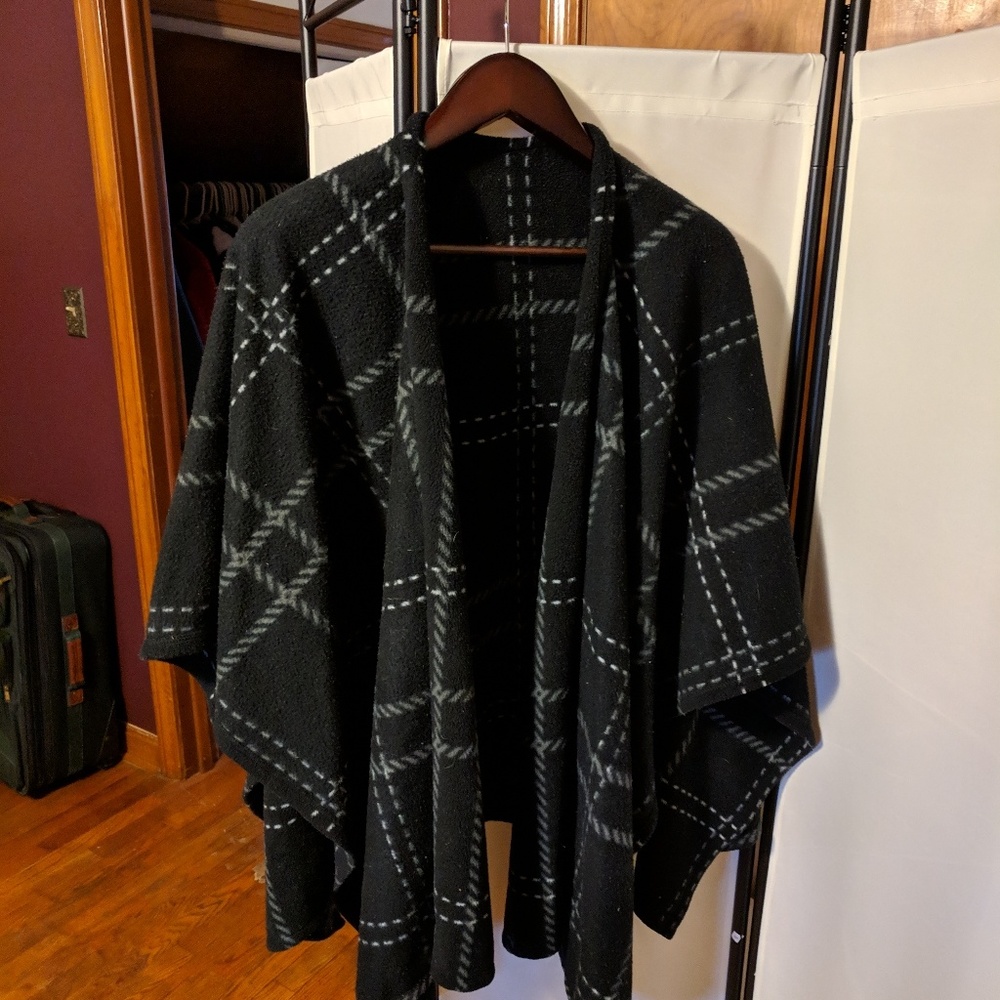Cato Fleece Poncho/Cape, Size XL